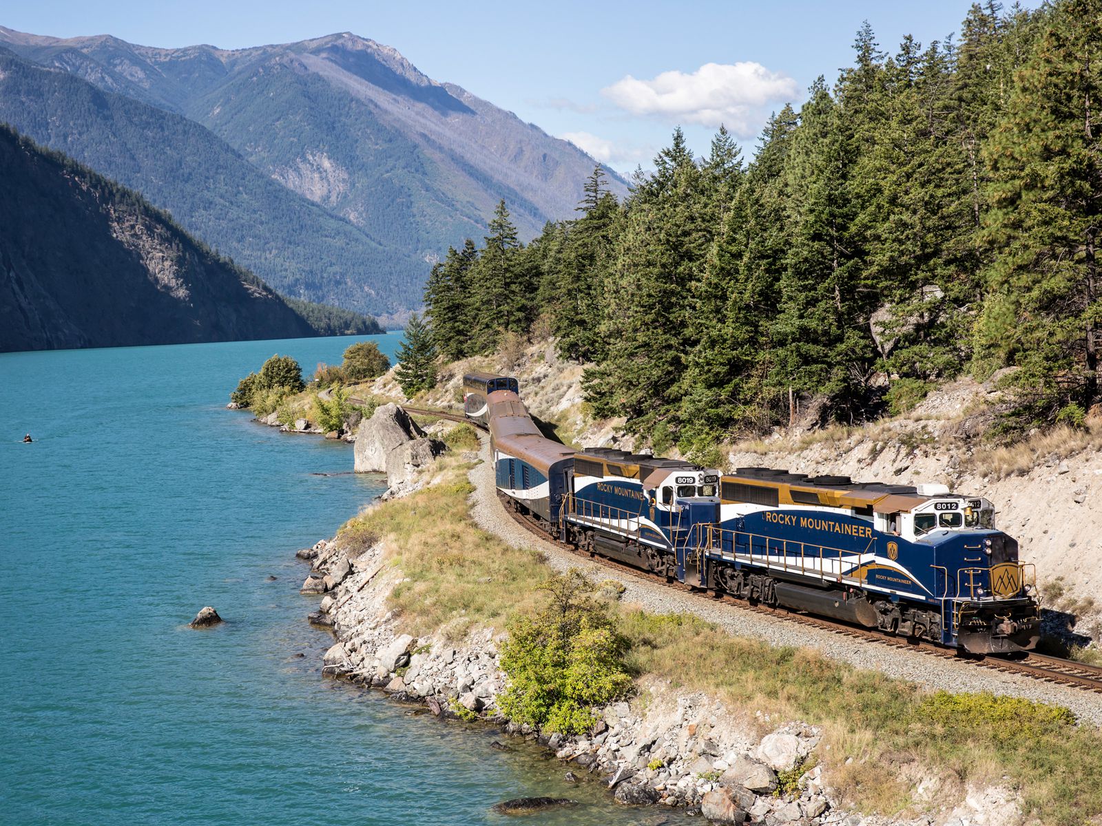 train tours us